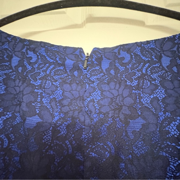 Adrianna Papell Navy Blue Lace Sheath Dress | V-Neck Ruched Sz 10 Wedding - Picture 9 of 13